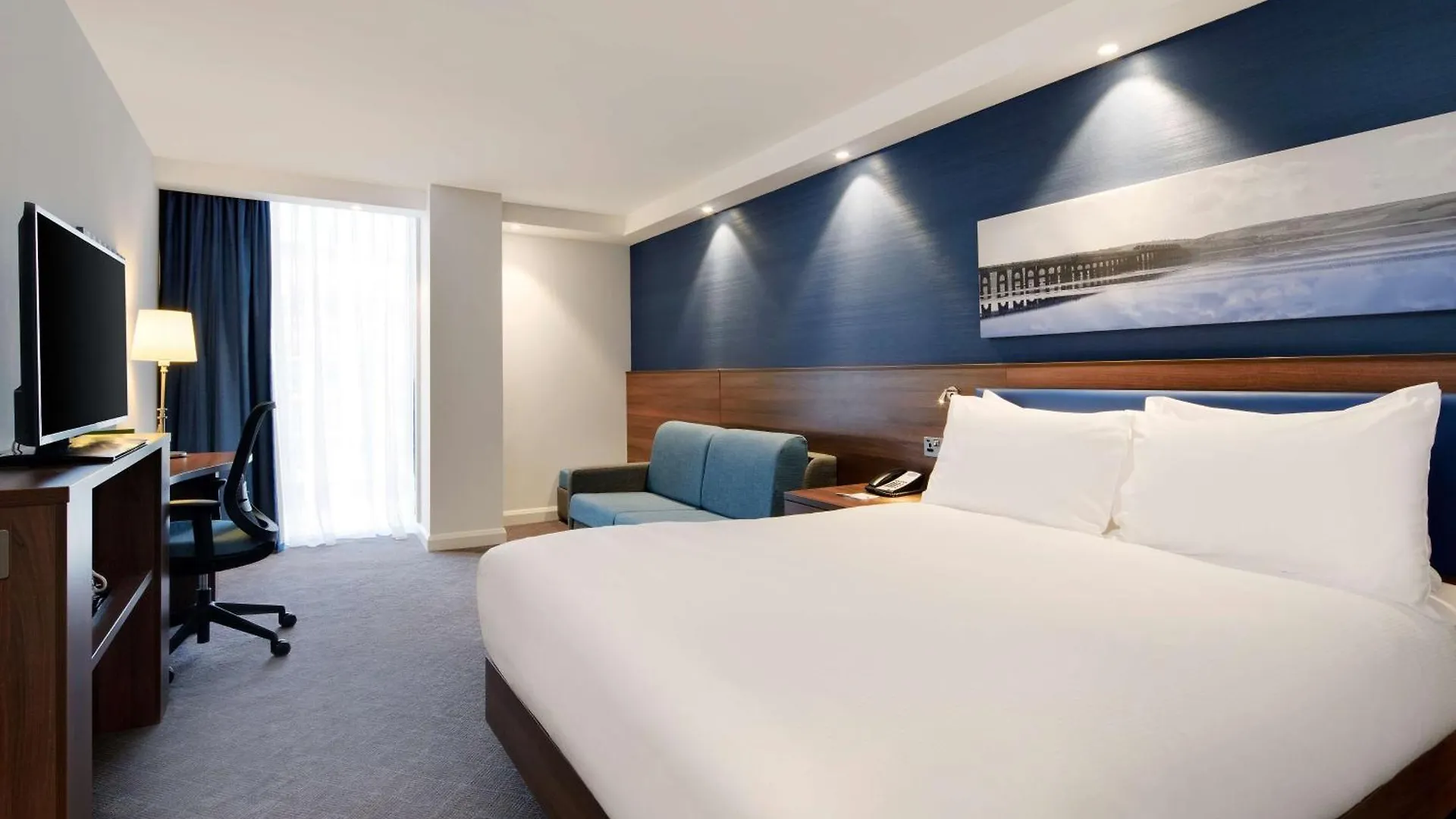 Hampton By Hilton Dundee City Centre Отель